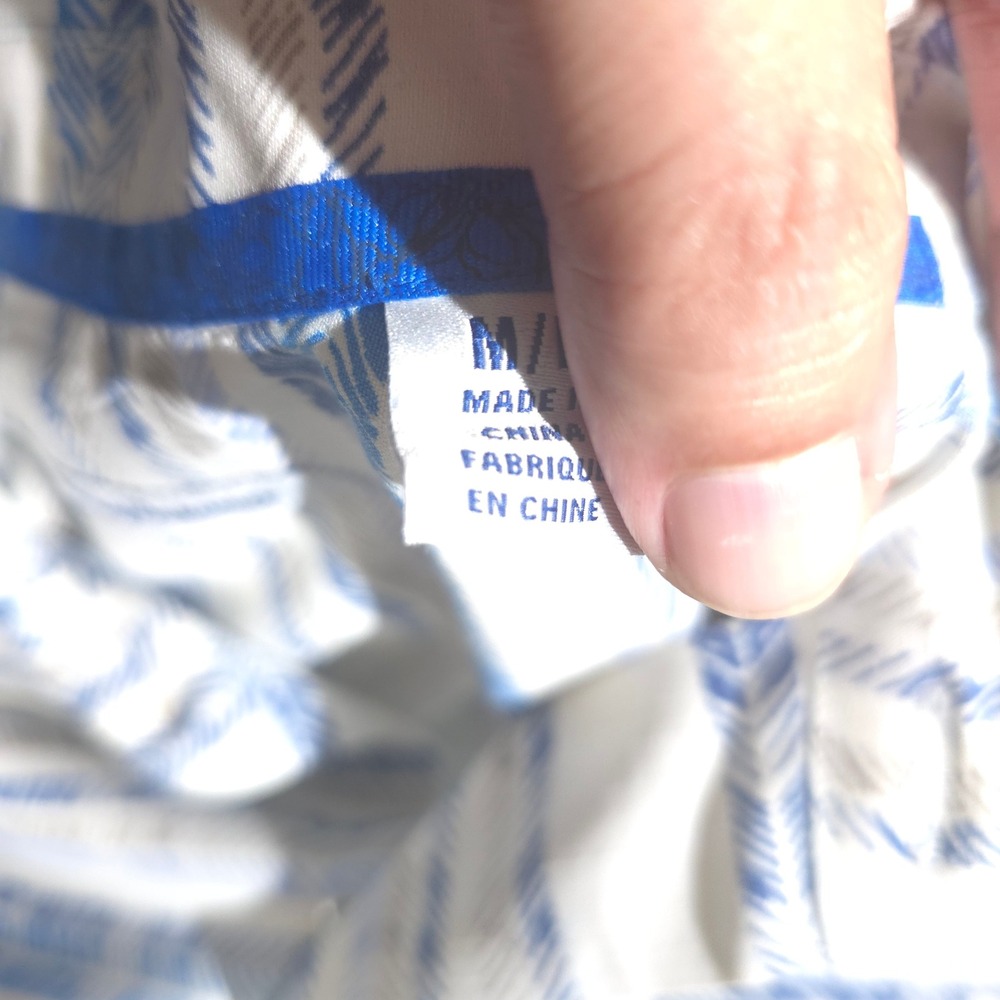 Tommy Bahama Silk Blend Shirt Mens M White Blue Chevron Stripe Camp Collar 14292 - Picture 6 of 8